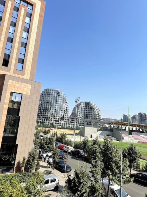 Great Near & Blloku Area Апартаменти